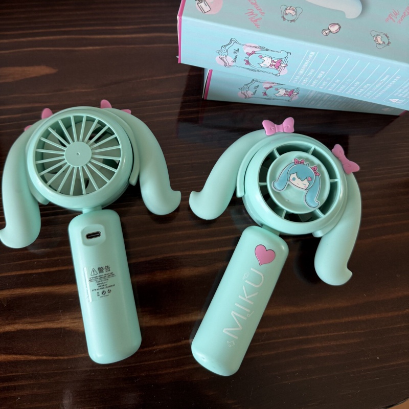 Hatsune Miku Mini Handheld Fan - Outdoor Y Camping recensione e prezzo